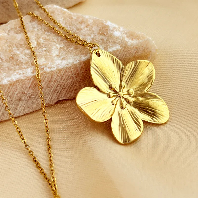 Luz de Isla Necklace