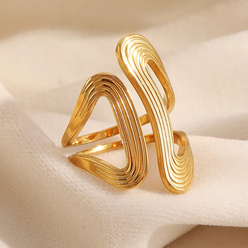 Linéa Infinie Ring