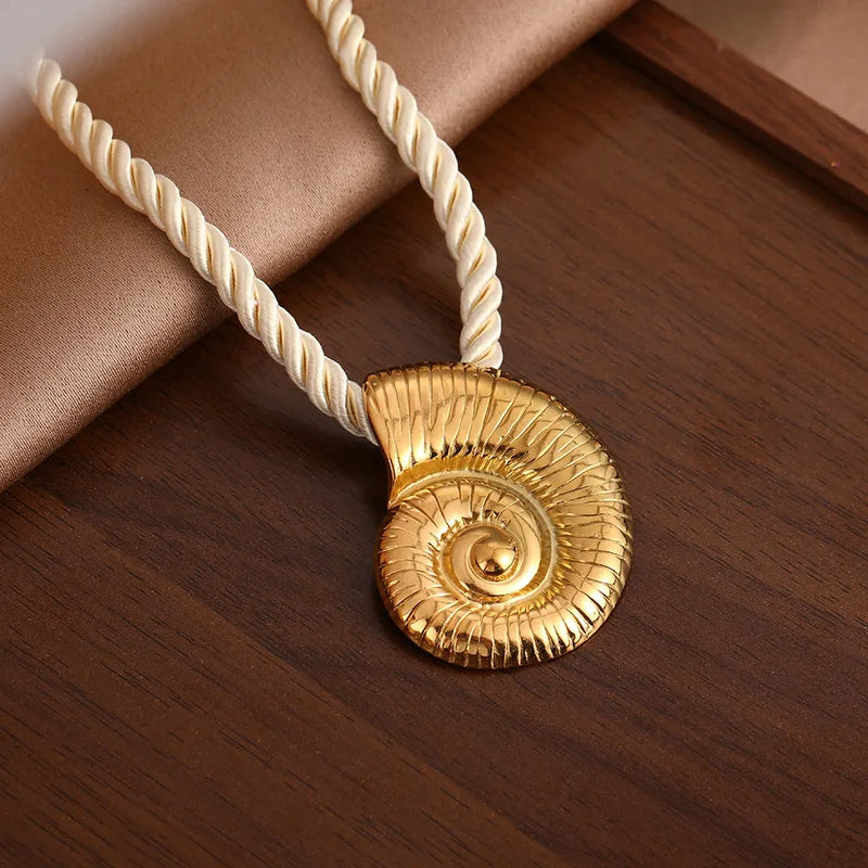 Soleil Escargot Necklace