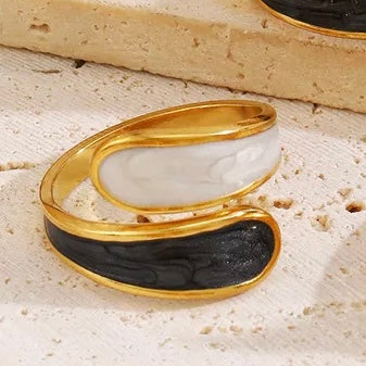 Eterna Balance Ring